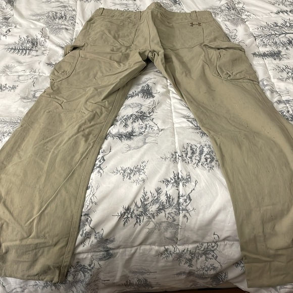 Under Armour Fishing / Hiking / Hunting pans 34W/32L - Picture 1 of 6